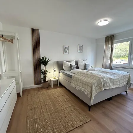 Backhome - Business&family - Lage, Parkplatz, Balkon, Waschmaschine, Netflix, 90qm, 24h Checkin - 8 아파트