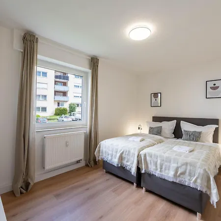 Backhome - Business&family - Lage, Parkplatz, Balkon, Waschmaschine, Netflix, 90qm, 24h Checkin - 8 아파트 *