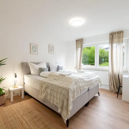 Backhome - Business&family - Lage, Parkplatz, Balkon, Waschmaschine, Netflix, 90qm, 24h Checkin - 8 *