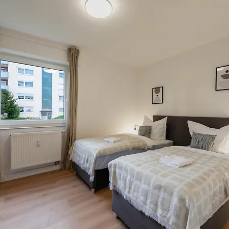 Backhome - Business&family - Lage, Parkplatz, Balkon, Waschmaschine, Netflix, 90qm, 24h Checkin - 8 아파트 *