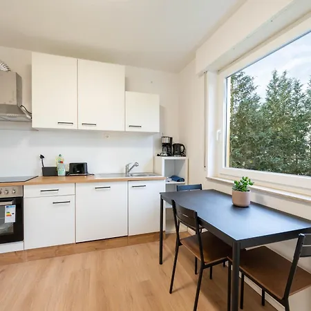 Backhome - Business&family - Lage, Parkplatz, Balkon, Waschmaschine, Netflix, 90qm, 24h Checkin - 8 Apartment