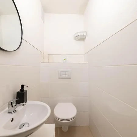 아파트 Backhome - Business&family - Lage, Parkplatz, Balkon, Waschmaschine, Netflix, 90qm, 24h Checkin - 8