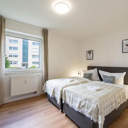 Backhome - Business&family - Lage, Parkplatz, Balkon, Waschmaschine, Netflix, 90qm, 24h Checkin - 8 아파트 *